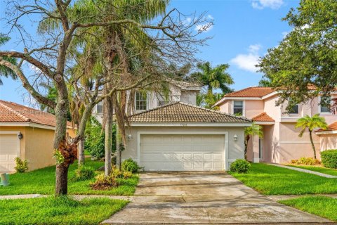 Villa ou maison à vendre à Miramar, Floride: 3 chambres, 156.08 m2 № 1923022 - photo 1