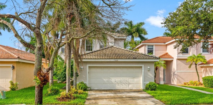 Villa ou maison à Miramar, Floride 3 chambres, 156.08 m2 № 1923022