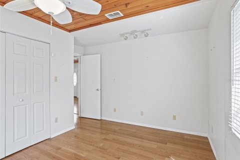 House in Bushnell, Florida 2 bedrooms, 95.13 sq.m. № 2231497 - photo 12