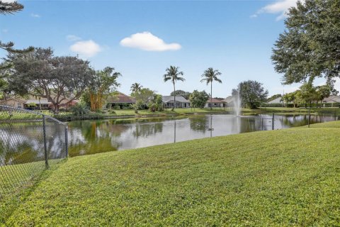 House in Davie, Florida 3 bedrooms, 180.51 sq.m. № 2001044 - photo 5