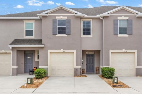 Touwnhouse à Howey-in-the-Hills, Floride 3 chambres, 154.22 m2 № 2419104