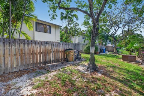 Townhouse in Fort Lauderdale, Florida 3 bedrooms, 134.89 sq.m. № 2069488 - photo 24