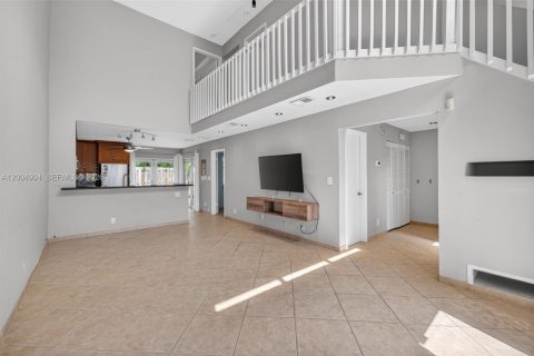 Townhouse in Fort Lauderdale, Florida 3 bedrooms, 134.89 sq.m. № 2069488 - photo 5