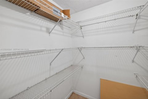 Townhouse in Fort Lauderdale, Florida 3 bedrooms, 134.89 sq.m. № 2069488 - photo 30