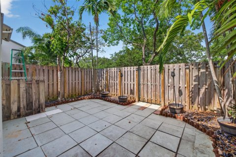 Townhouse in Fort Lauderdale, Florida 3 bedrooms, 134.89 sq.m. № 2069488 - photo 16