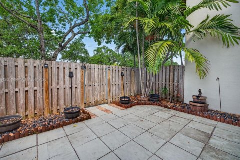 Townhouse in Fort Lauderdale, Florida 3 bedrooms, 134.89 sq.m. № 2069488 - photo 23