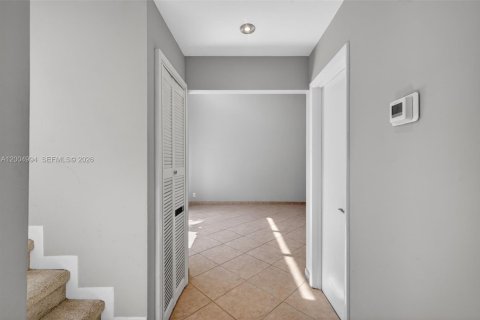 Townhouse in Fort Lauderdale, Florida 3 bedrooms, 134.89 sq.m. № 2069488 - photo 7