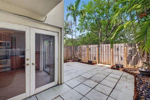 Townhouse in Fort Lauderdale, Florida 3 bedrooms, 134.89 sq.m. № 2069488 - photo 15