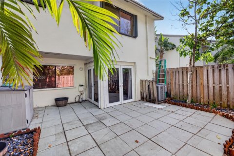 Townhouse in Fort Lauderdale, Florida 3 bedrooms, 134.89 sq.m. № 2069488 - photo 17