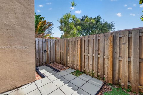 Townhouse in Fort Lauderdale, Florida 3 bedrooms, 134.89 sq.m. № 2069488 - photo 25