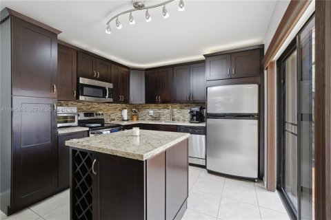 Touwnhouse à vendre à Plantation, Floride: 2 chambres, 127.46 m2 № 2049567 - photo 8