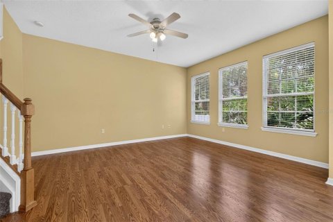 Townhouse in Wesley Chapel, Florida 3 bedrooms, 140.56 sq.m. № 2231738 - photo 4