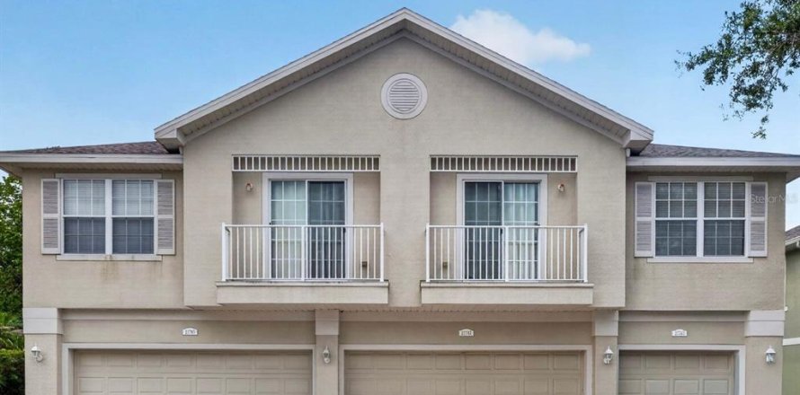Townhouse in Wesley Chapel, Florida 3 bedrooms, 140.56 sq.m. № 2231738