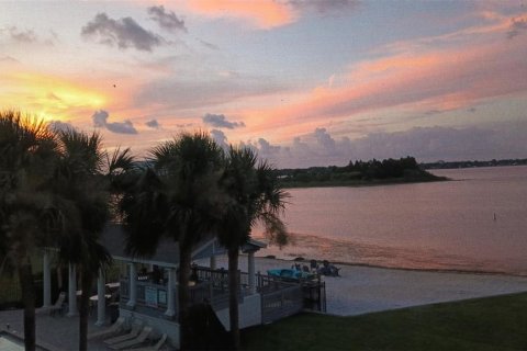 Condo in Orlando, Florida, 2 bedrooms  № 1379328 - photo 29