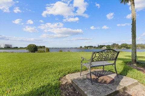 Condo in Orlando, Florida, 2 bedrooms  № 1379328 - photo 20