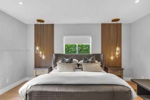 House in Miami, Florida 4 bedrooms № 2049270 - photo 19