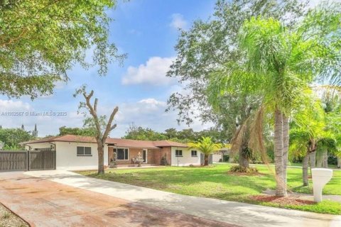 Купить виллу или дом в Хомстед, Флорида 3 спальни, 211.45м2, № 1954256 - фото 1