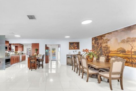 Купить виллу или дом в Хомстед, Флорида 3 спальни, 211.45м2, № 1954256 - фото 4