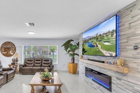 Купить виллу или дом в Хомстед, Флорида 3 спальни, 211.45м2, № 1954256 - фото 10