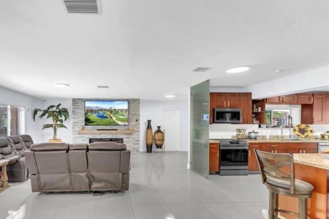 Купить виллу или дом в Хомстед, Флорида 3 спальни, 211.45м2, № 1954256 - фото 6