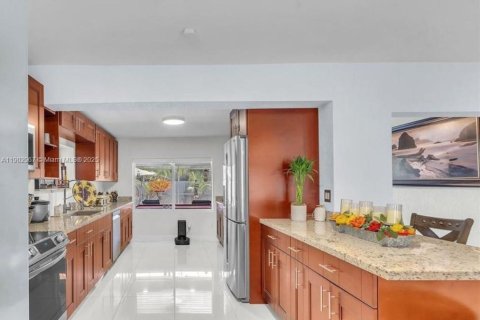 Купить виллу или дом в Хомстед, Флорида 3 спальни, 211.45м2, № 1954256 - фото 13