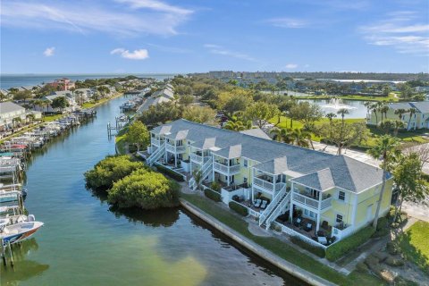 Condo à Saint Petersburg, Floride, 1 chambre  № 2099069