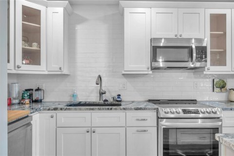 Copropriété à louer à Saint Petersburg, Floride: 1 chambre, 60.01 m2 № 2099069 - photo 17
