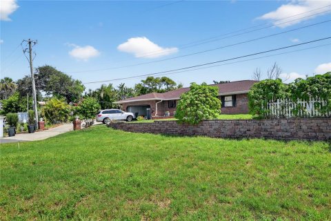 Casa en venta en Port Orange, Florida, 3 dormitorios, 201.41 m2 № 1916061 - foto 14