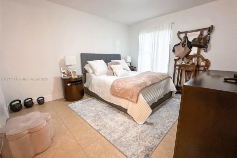Condo in Sunrise, Florida, 2 bedrooms  № 1921866 - photo 12