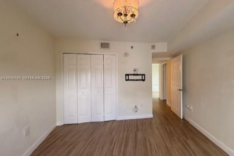 Copropriété à louer à Miami, Floride: 2 chambres, 82.68 m2 № 2073589 - photo 10