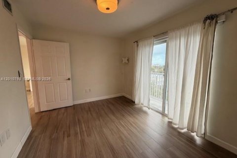 Copropriété à louer à Miami, Floride: 2 chambres, 82.68 m2 № 2073589 - photo 13