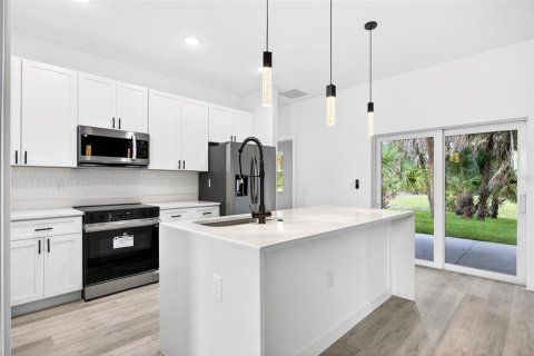 Casa en venta en North Port, Florida, 4 dormitorios, 169.73 m2 № 2101340 - foto 6