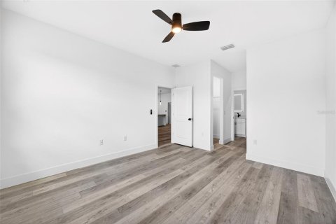 Casa en venta en North Port, Florida, 4 dormitorios, 169.73 m2 № 2101340 - foto 11