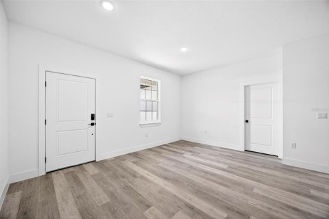 Casa en venta en North Port, Florida, 4 dormitorios, 169.73 m2 № 2101340 - foto 2