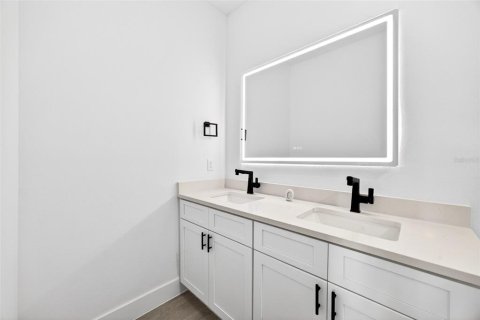 Casa en venta en North Port, Florida, 4 dormitorios, 169.73 m2 № 2101340 - foto 12