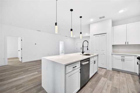 Casa en venta en North Port, Florida, 4 dormitorios, 169.73 m2 № 2101340 - foto 8
