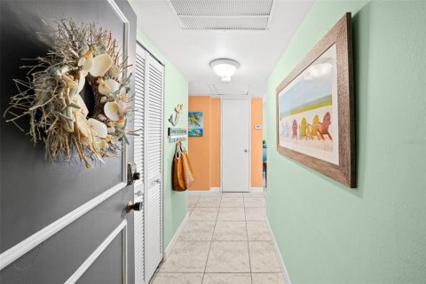 Купить кондоминиум в Клируотер, Флорида 4 комнаты, 101.26м2, № 1636906 - фото 6