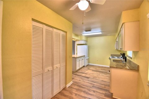Villa ou maison à vendre à Lakeland, Floride: 2 chambres, 107.12 m2 № 2147672 - photo 17
