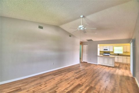 Villa ou maison à vendre à Lakeland, Floride: 2 chambres, 107.12 m2 № 2147672 - photo 9