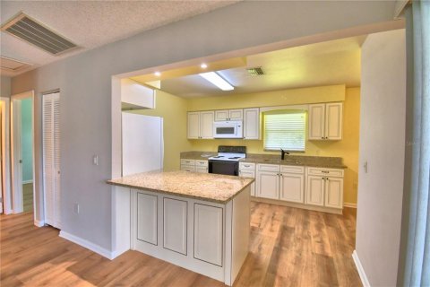 Villa ou maison à vendre à Lakeland, Floride: 2 chambres, 107.12 m2 № 2147672 - photo 14