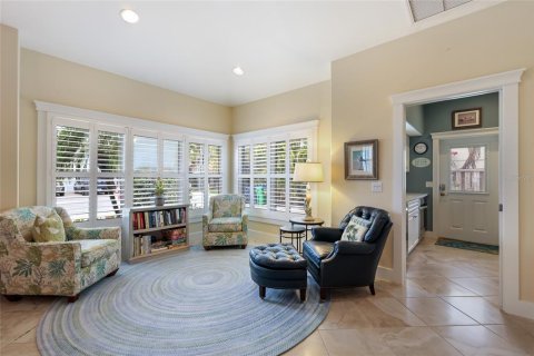 House in Holmes Beach, Florida 5 bedrooms, 290.23 sq.m. № 2166365 - photo 14