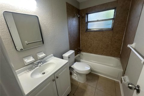 Apartment in Lakeland, Florida 2 bedrooms, 120.77 sq.m. № 2097530 - photo 17