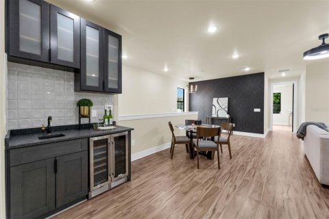 Casa en venta en Orlando, Florida, 3 dormitorios, 296.08 m2 № 2383935 - foto 12
