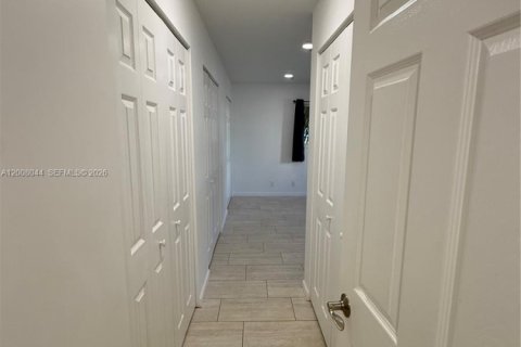 Copropriété à louer à Hallandale Beach, Floride: 2 chambres, 101.45 m2 № 2072042 - photo 16