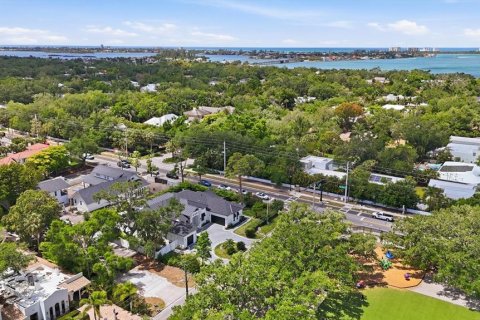 Duplex in Sarasota, Florida 4 bedrooms, 156.08 sq.m. № 2108173 - photo 15