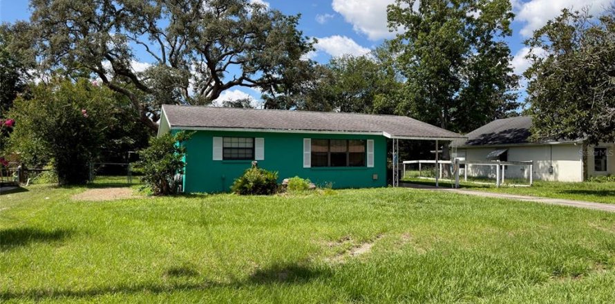 House in Dunnellon, Florida 2 bedrooms, 88.35 sq.m. № 2204406