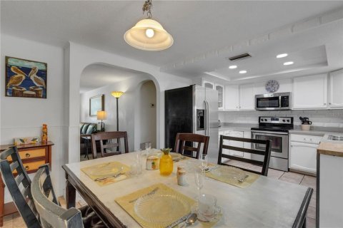 Купить виллу или дом в Венеция, Флорида 7 комнат, 121.61м2, № 2148862 - фото 8