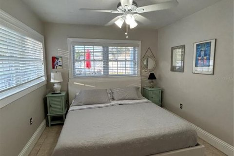 Casa en alquiler en Sarasota, Florida, 3 dormitorios, 130.99 m2 № 1918575 - foto 13