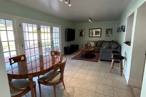 Casa en alquiler en Sarasota, Florida, 3 dormitorios, 130.99 m2 № 1918575 - foto 9