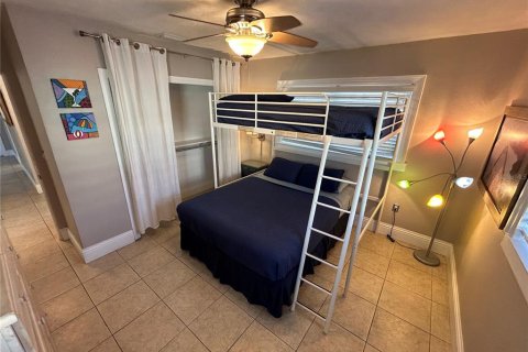 Casa en alquiler en Sarasota, Florida, 3 dormitorios, 130.99 m2 № 1918575 - foto 4